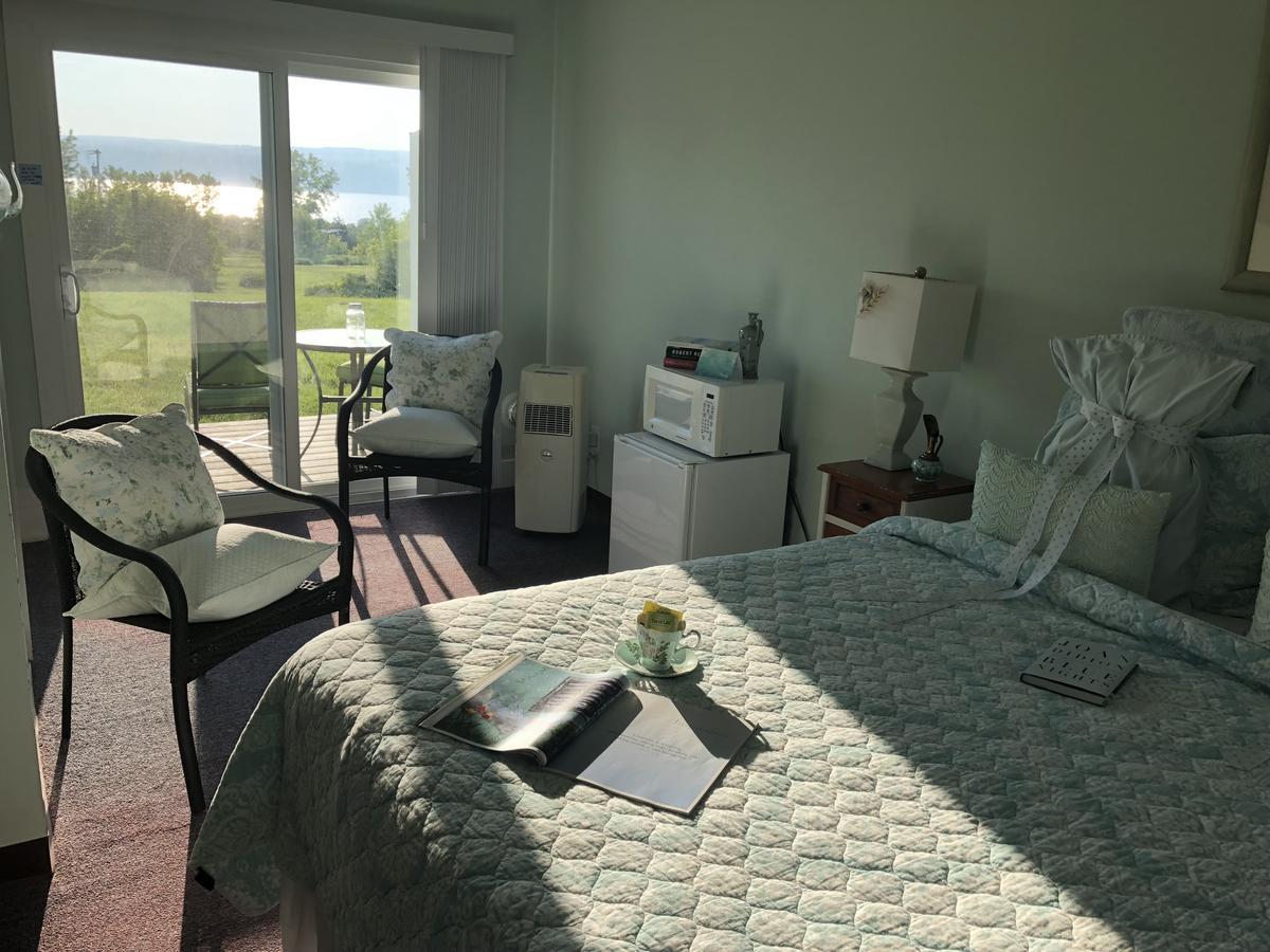 Savannah House Wine Country Inn & Cottages Himrod 외부 사진